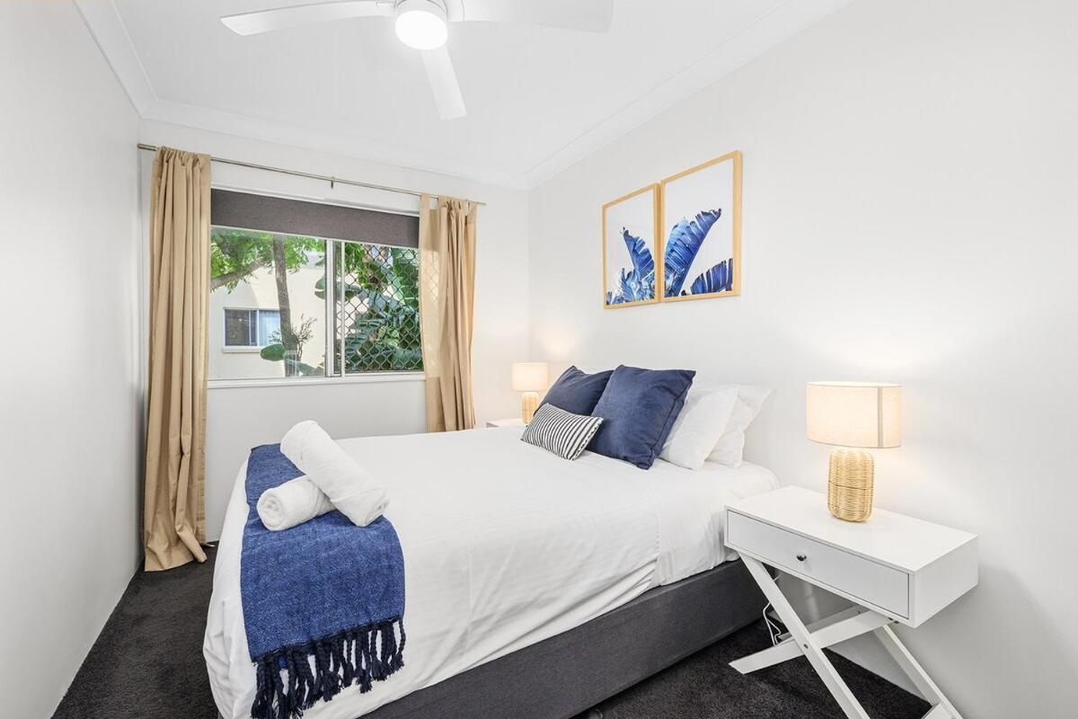 Rare 3 Bed Beachside Burleigh * Gold Coast