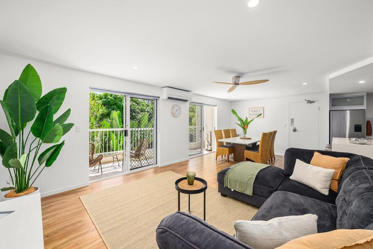 Rare 3 Bed Beachside Burleigh Apartment